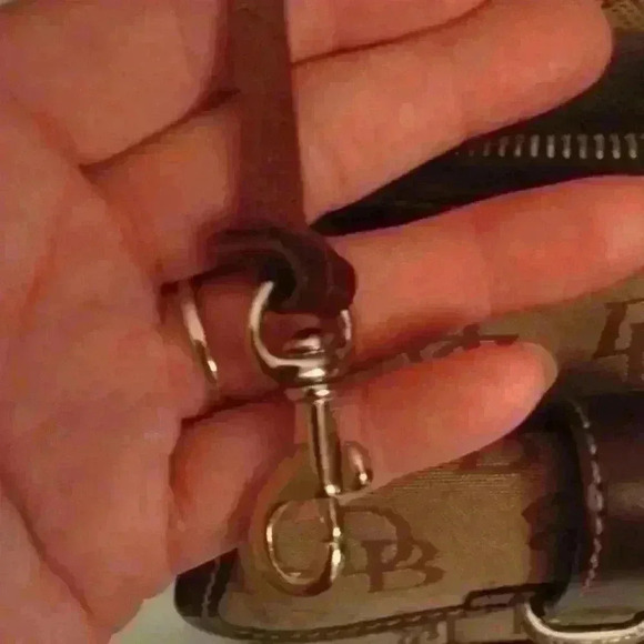 Dooney and Bourke crossbody purse(small)..Vintage - Picture 7 of 15